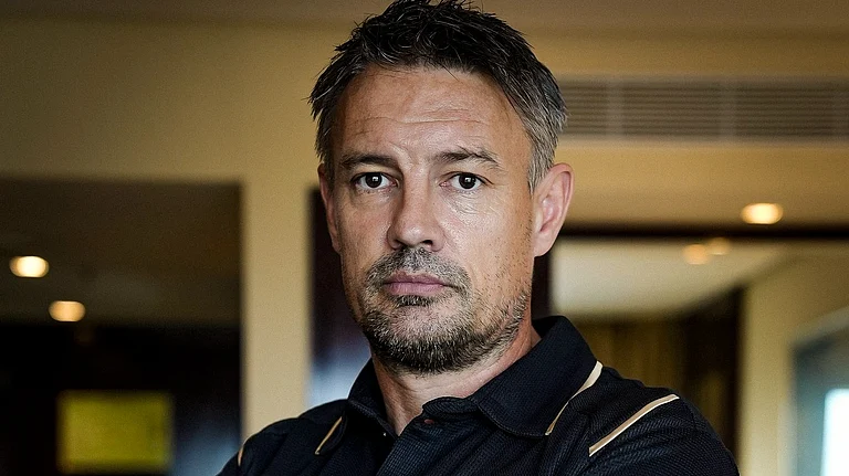 Kerala Blasters appoint Ashley Westwood as their new head coach for ISL 2026. - KeralaBlasters/X