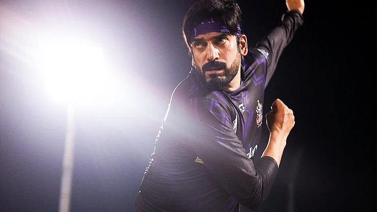 Quetta Gladiators cricketers Usman Tariq in training ahead of PSL 2026 match against Karachi Kings. - TeamQuetta/X