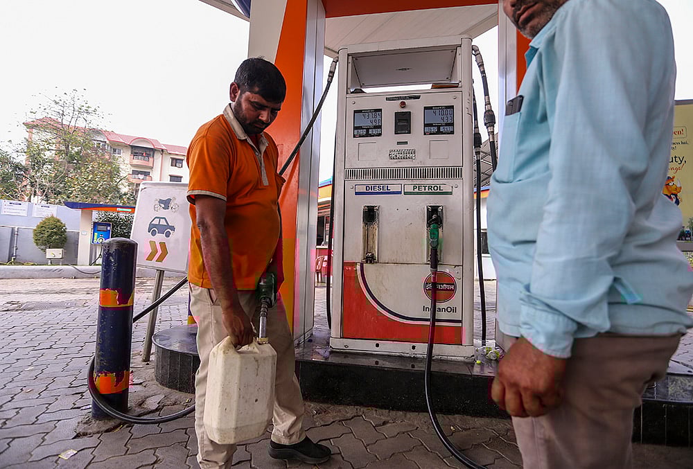 West Asia conflict: People flock petrol pump