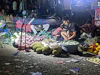 West Asia War Hits Home: Azadpur Mandi Vendors Struggle As Rising LPG Prices Impact Livelihoods Saher Hiba : The shortage of Liquid Petroleum Gas (LPG) is putting pressure on the labour class whose livelihood is mostly dependent on daily wages.