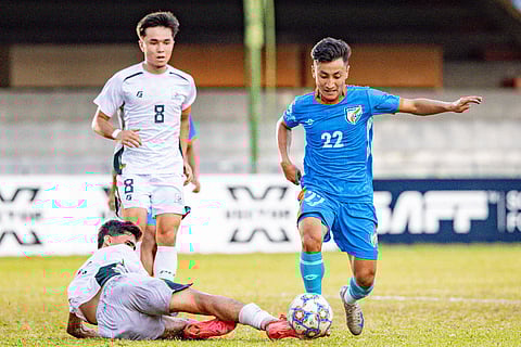 Prashan Jajo getting fouled inside the box by a Pakistan defender during SAFF U20 Championships 2026.
