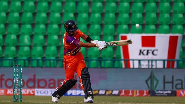 Yasir Khan in action for Rawalpindi Pindiz against Peshawar Zalmi in PSL 2026. - thepslt20/x