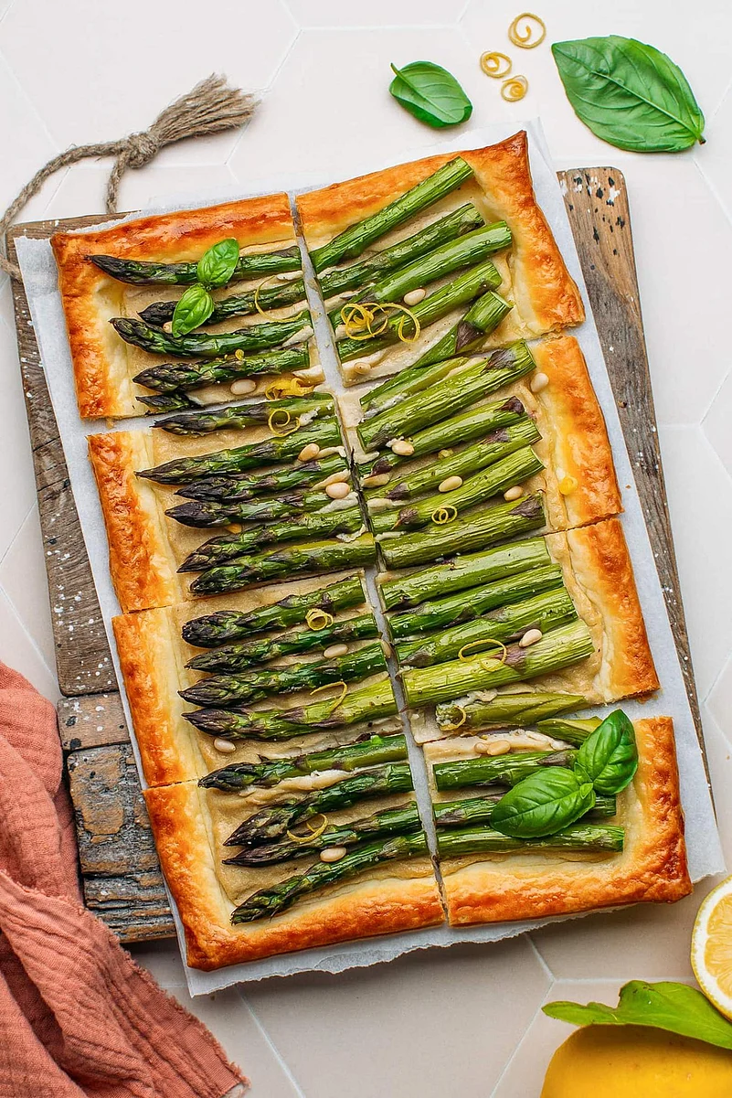 Asparagus puff pastry tart with lemon and basil