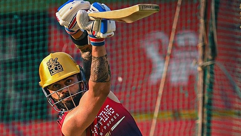 Virat Kohli in RCB training ahead of IPL 2026 clash against SRH at the M Chinnaswamy Stadium in Bengaluru. - RCBTweets/X