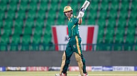 X/@MultanSultans : Josh Philippe anchored the chase with a composed 55 on PSL debut.