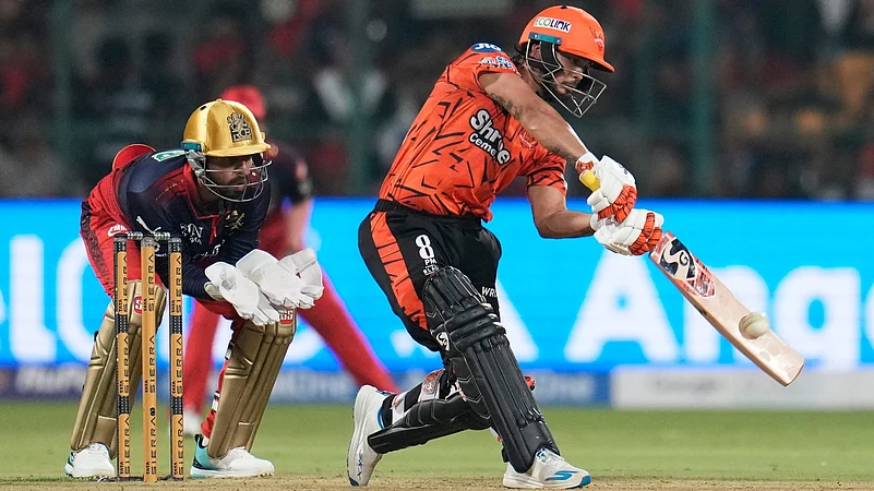 RCB vs SRH Live Cricket Score, IPL 2026: Royal Challengers Bengaluru vs Sunrisers Hyderabad match