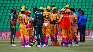 thepslt20/x : Peshawar Zalmi cricketers celebrate a wicket against Rawalpindi Pindiz during PSL 2026 clash at Lahore.