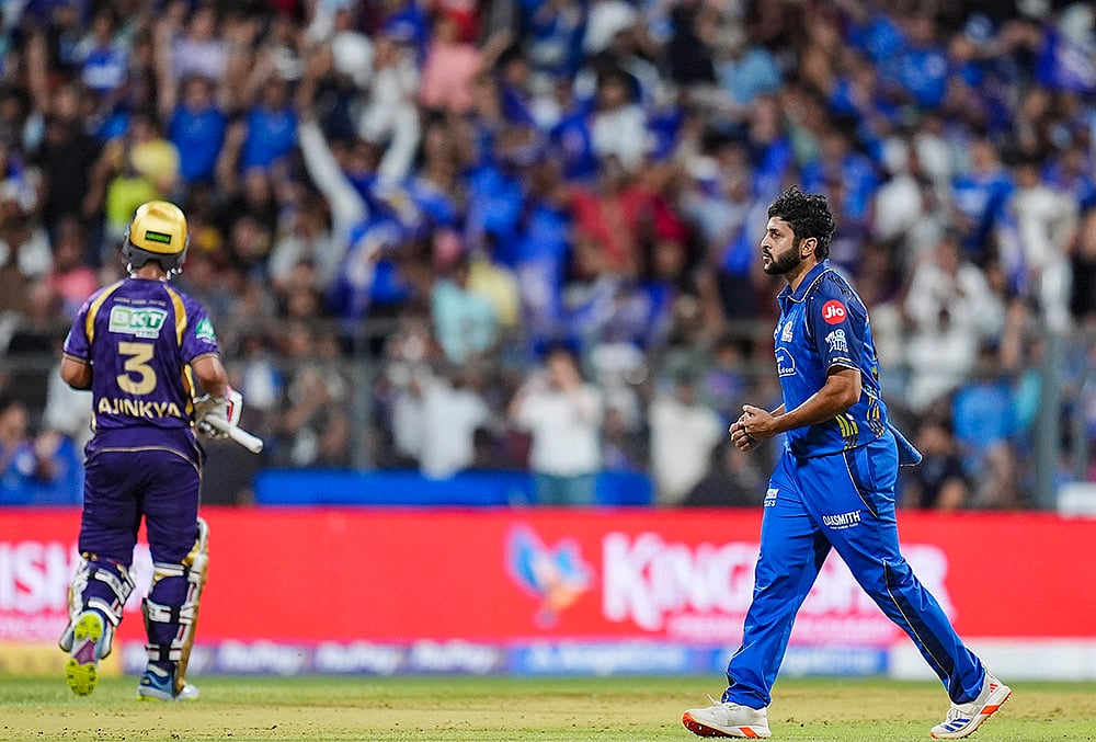 Mumbai Indians vs Kolkata Knight Riders Match 2 photo gallery-Shardul Thakur