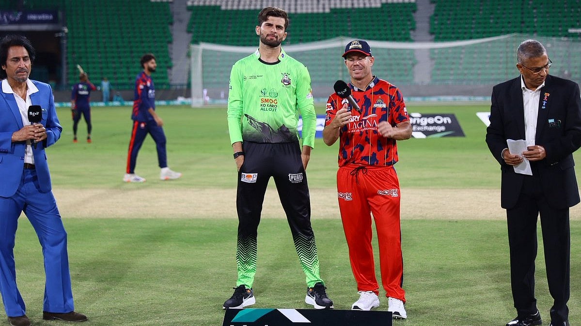 Shaheen Shah Afridi and David Warner at PSL 2026 match toss at the Gaddafi Stadium in Lahore.  - thepslt20/x