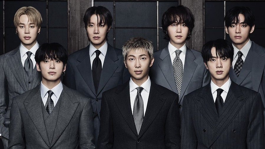 BTS on the cover of ARIRANG - BigHit Music