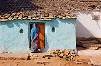 POSH Act On Paper, Silence In Practice: Why Domestic Workers Can’t Access Justice Shutterstcock : Representative Image of unorganised women workers. Suman Kamble’s murder in Mira Road was reported as a crime. But behind it lies a deeper story of sexual harassment at workplace and a system that failed to protect a domestic worker(s)