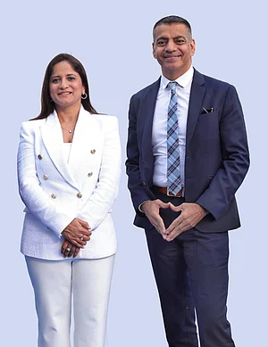 L-R: Ms. Himani Gulati, Director, MEX Exhibitions Pvt. Ltd.; Mr. Raj Manek, Executive Director & Board Member, Messe Frankfurt Asia Holdings Ltd.