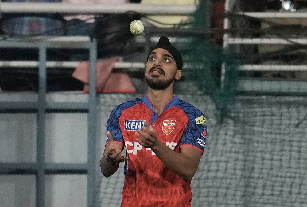 Gujarat Titans vs Punjab Kings IPL 2026 match photos-Arshdeep Singh