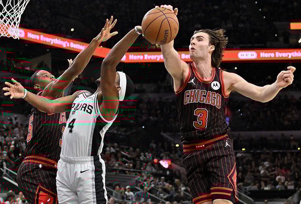 San Antonio Spurs Vs Chicago Bulls nba basketball-Josh Giddey