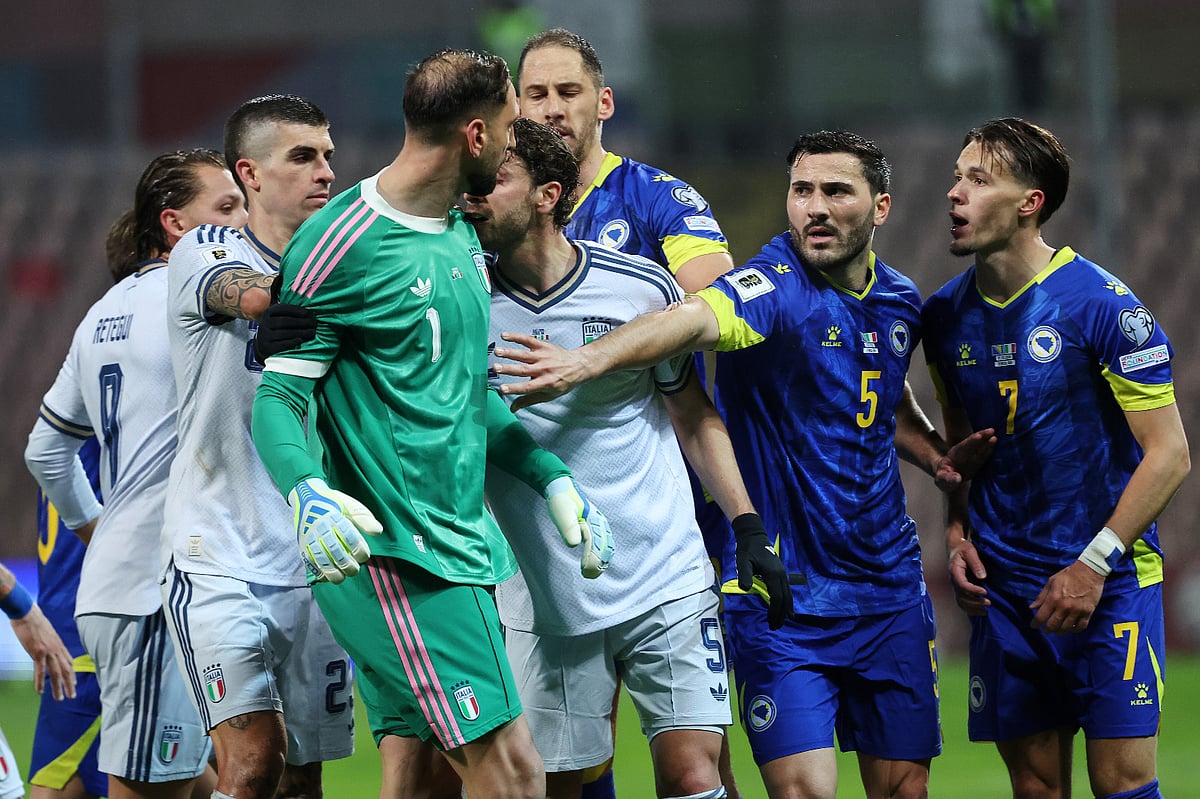 Bosnia vs Italy, AP Photo