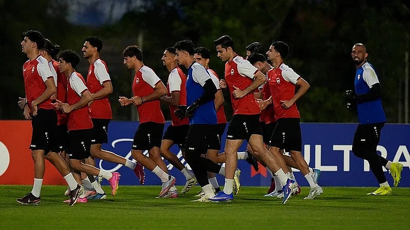 Iraq's players jog during a training session ahead of a World Cup 2026 qualifying soccer match against Bolivia in Monterrey, Mexico, Monday, March 30, 2026.  - Photo: AP/Fernando Llano