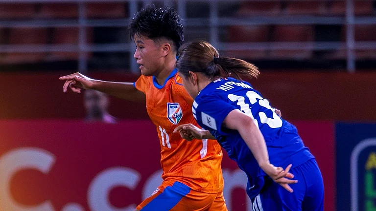India's Lhingdeikim Kipgen in action against Japan during their AFC Women’s Asian Cup match on April 2, 2026. - | Photo: X/IndianFootball