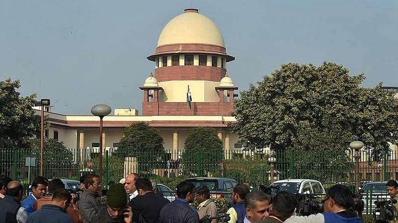 SC Pulls Up Bengal Govt After 7 Judicial Officers Held Hostage In Malda