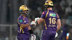 | Photo: AP/Bikas Das : Kolkata Knight Riders' Finn Allen, right, and Kolkata Knight Riders' captain Ajinkya Rahane celebrates scoring during the Indian Premier League cricket match between Kolkata Knight Riders and Sunrisers Hyderabad in Kolkata, India.