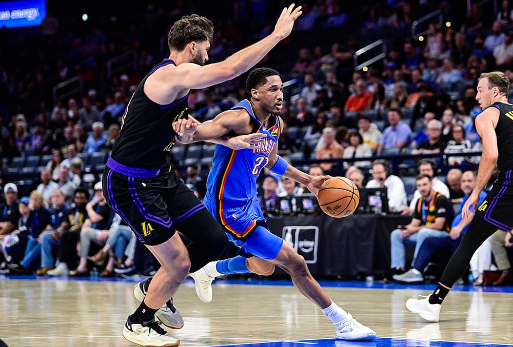 Oklahoma City Thunders Vs Los Angeles Lakers nba basketball-