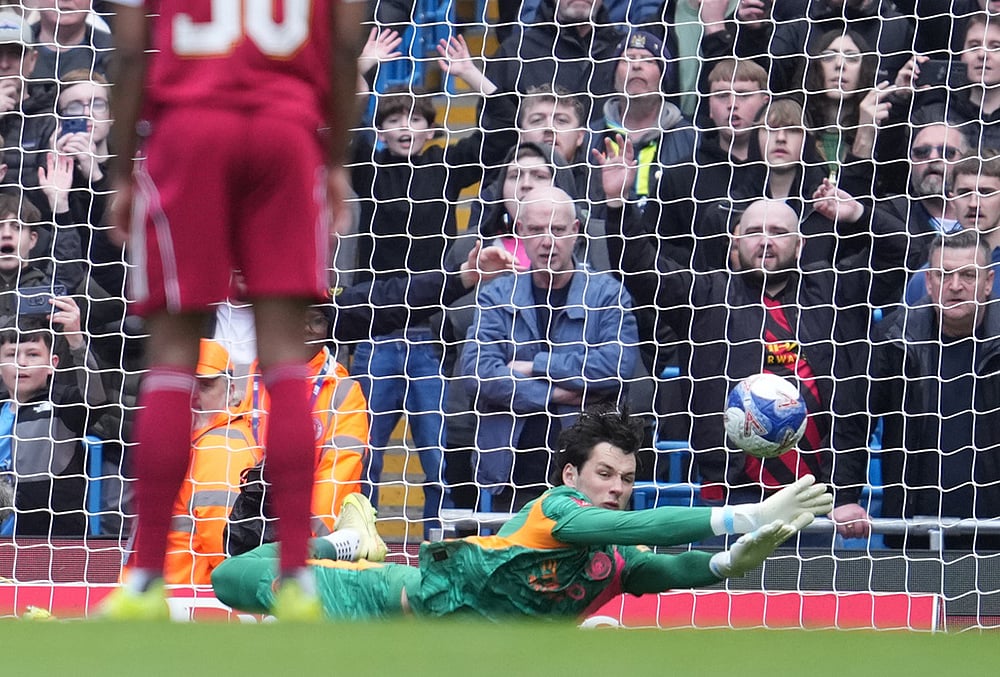 Manchester City and Liverpool Britain FA Cup Soccer-James Trafford