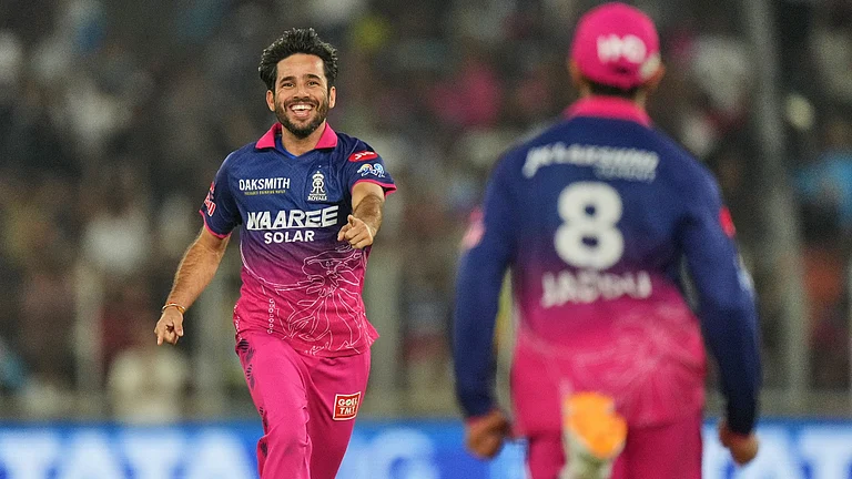Ravi Bishnoi celebrates his wicket with Ravindra Jadeja during Gujarat Titans vs Rajasthan Royals IPL 2026 match. - null