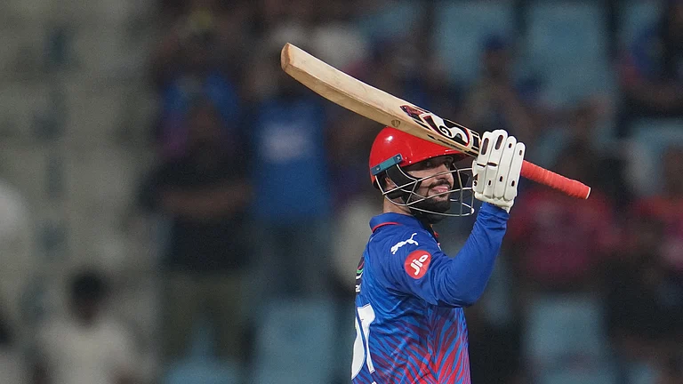 Delhi Capitals' Sameer Rizvi celebrates his fifty runs during the Indian Premier League cricket match between Lucknow Super Giants and Delhi Capitals in Lucknow, India, Wednesday, April 1, 2026. - (AP Photo/Manish Swarup)