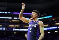 | Photo: AP/Alan Greth : Sacramento Kings guard Nique Clifford (5) reacts after hitting a three-point basket during the second half of an NBA basketball game against the New Orleans Pelicans in Sacramento, California. 