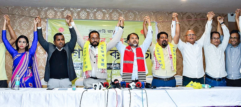 02 Candidates In Assam Have Criminal Records - null