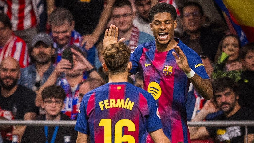 Marcus Rashford scores in the 42nd minute for Barca to get the scoreline to 1-1. - X/FC Barcelona