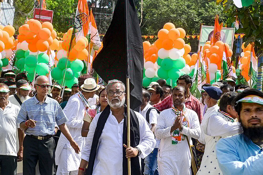 Congress protests alleged voter list removal in Balurghat