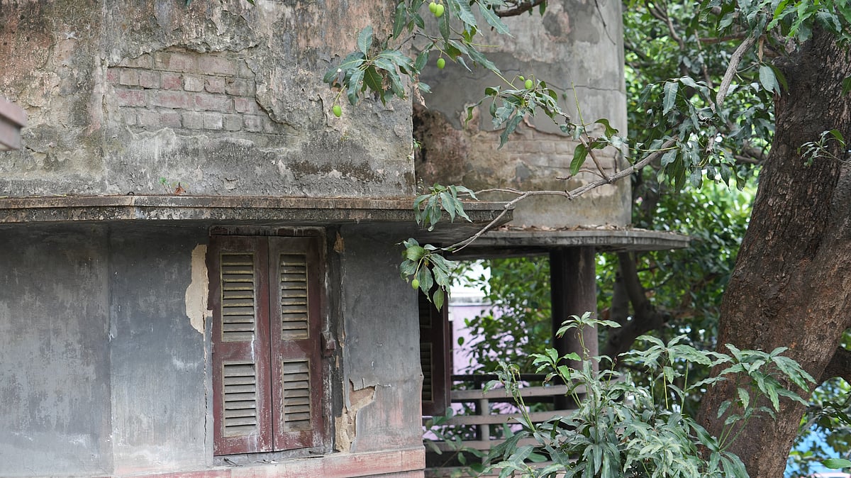 Within these walls, folk met modernity, ragas were reinfused, and genius took form. Fusion entered before it became fashionable. - Photo: Abhijit Dasgupta