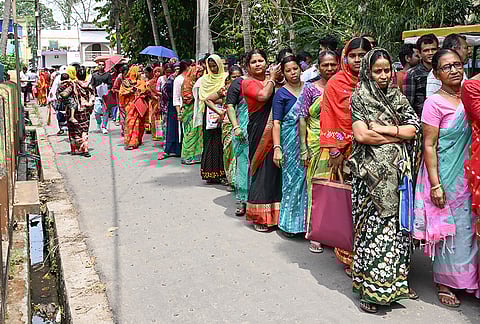 People queue up to submit their petitions before the Special Tribunal after their names were deleted from the Special Intensive Revision final voter list ahead of the West Bengal Assembly Election, at Ranaghat town, in Nadia.