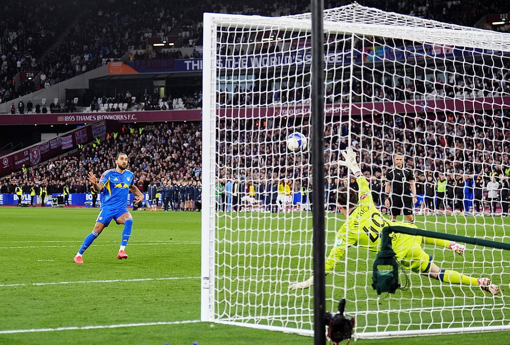 West Ham United vs Leeds United FA Cup photo gallery-Leeds Uniteds Dominic Calvert-Lewin