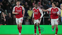 | Photo: AP/Dave Shopland : Arsenal's Viktor Gyoekeres, left, celebrates after scoring his side's first goal during the English FA Cup quaterfinal soccer match between Southampton and Arsenal in Southampton, England, Saturday, April 4, 2026.