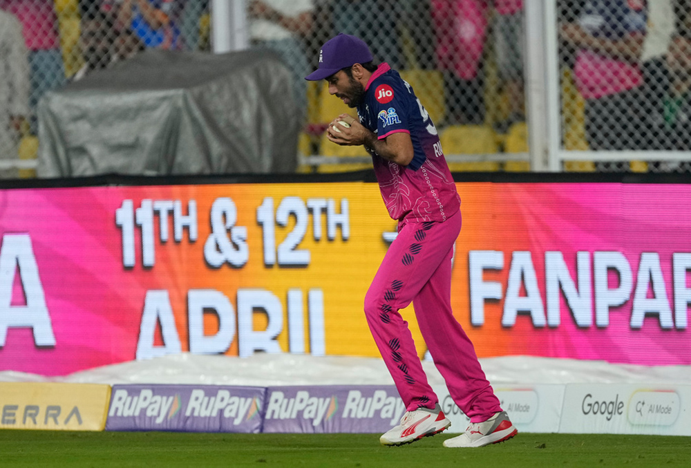 RR vs MI Indian Premier League match photos- Ravi Bishnoi