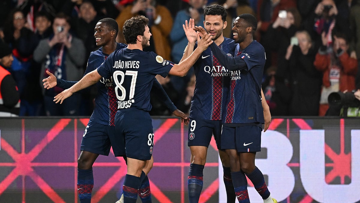 PSG players celebaret after a goal during a League One soccer match between Paris Saint-Germain and Toulouse in Paris, France, Friday, April 3, 2026. - | Photo: AP/Emma Da Silva