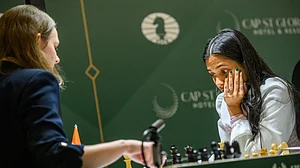FIDE_chess/X : Divya Deshmukh in action against Anna Muzychuk in FIDE Candidates 2026.