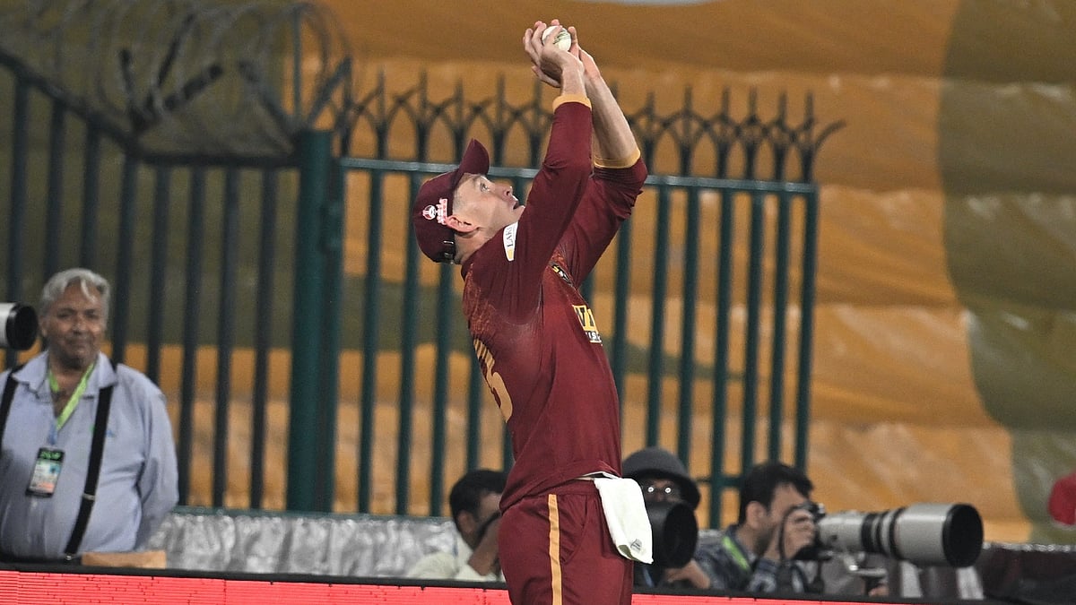 Hyderabad Kingsmen captain Marnus Labuschagne scalping a catch near boundary line during PSL 2026.  - HHKingsmen/X