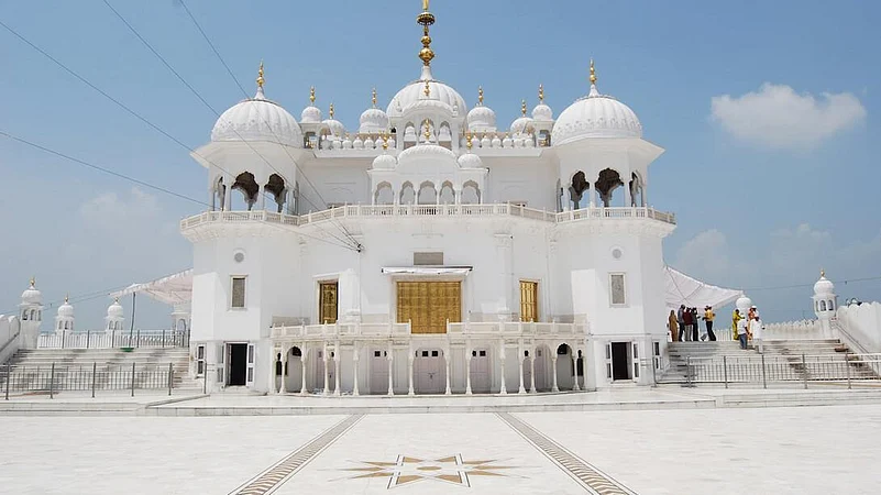 Sri Takht Keshgarh Sahib