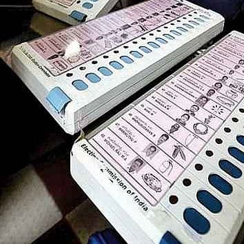 Representative Image : Early Voting Picks Up in Karnataka Bypolls, Turnout Crosses 10% in Bagalkot