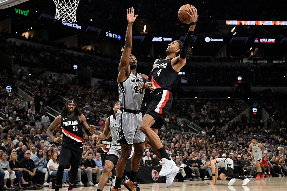 NBA Basketball: San Antonio Spurs vs Portland Trail Blazers