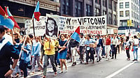 | Photo: Wikimedia Commons : Get Out of Vietnam: Anti-war March by students in Chicago as the city was preparing to host the Democratic National Convention in August, 1968