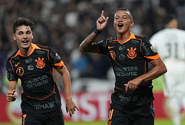 | Photo: AP/Rodrigo Abd