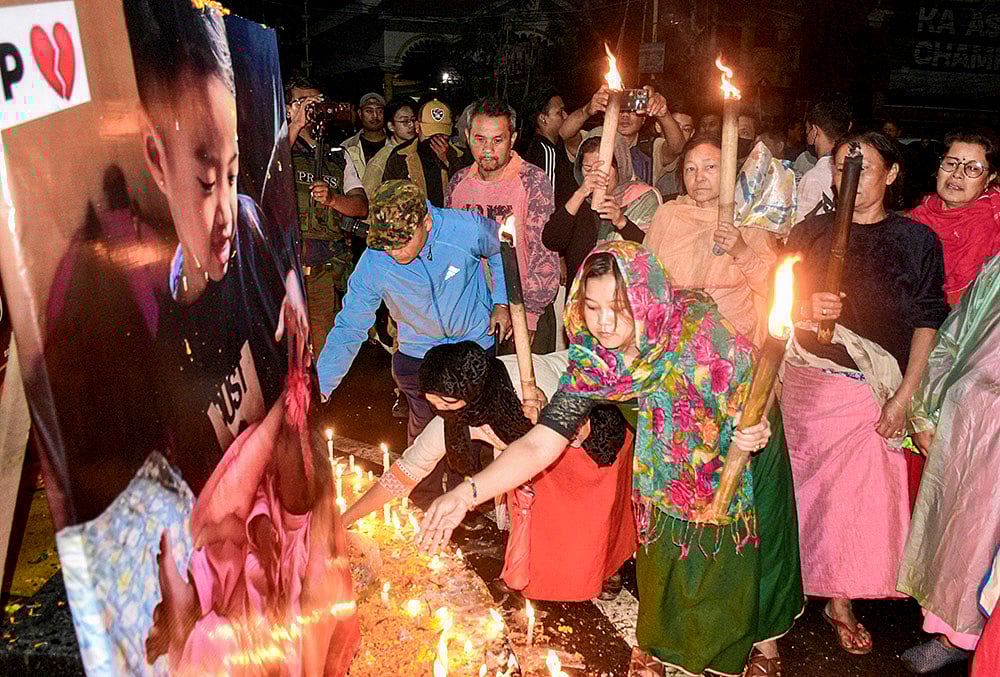 Bishnupur bomb attack: Candlelight vigil for victims