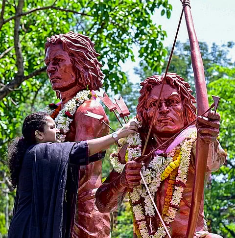 JMM MLA Kalpana Murmu Soren pays tribute to freedom fighters Sidhu and Kanhu Murmu on their birth anniversary, in Ranchi, Jharkhand. 