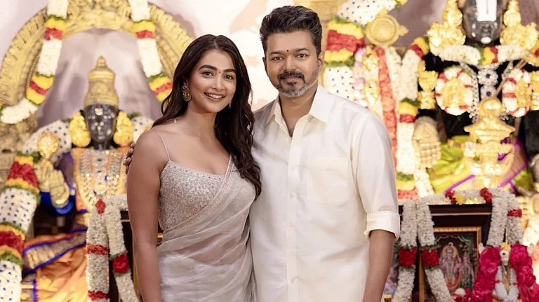 Pooja Hegde reacts to Jana Nayagan leak - IMDb