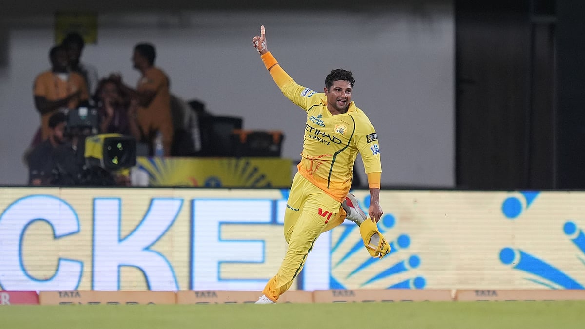 Sarfaraz Khan celebrating after taking a catch to dismiss Axar Patel during CSK vs DC IPL 2026 match.  - IPL/X