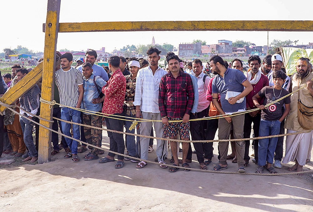 Boat capsize kills atleast ten in Vrindavan