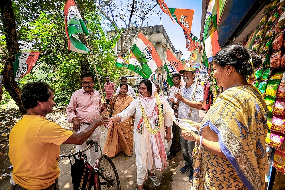 WB polls: Cong candidate campaign in Howrah